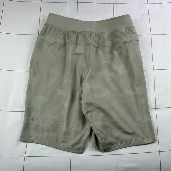 Lululemon Shorts Mens Small Cream Camo T.H.E. Short 9" Linerless Athletic Gym - Picture 3 of 12